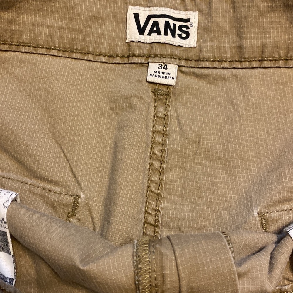 VANS Cargo Shorts - Picture 5 of 6